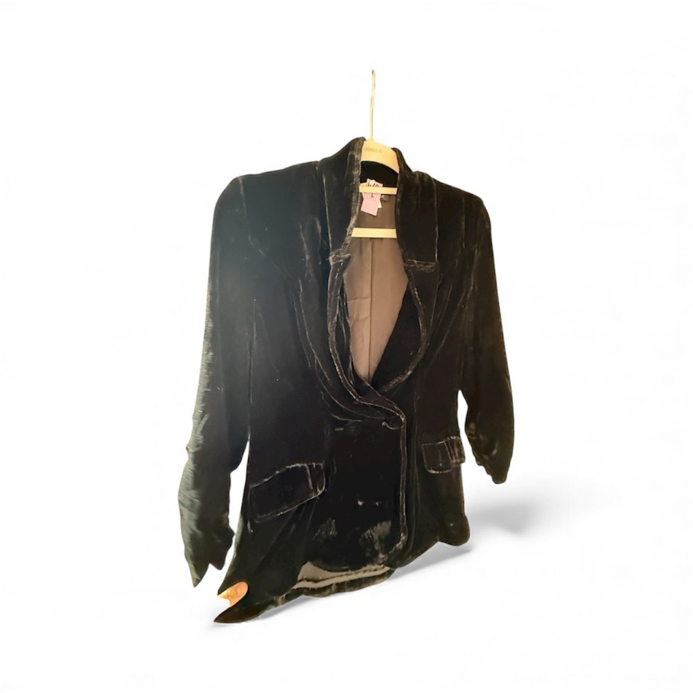 VELVET 🖤 HEART Elegant Luxe Black Velvet Blazer - Picture 3 of 13